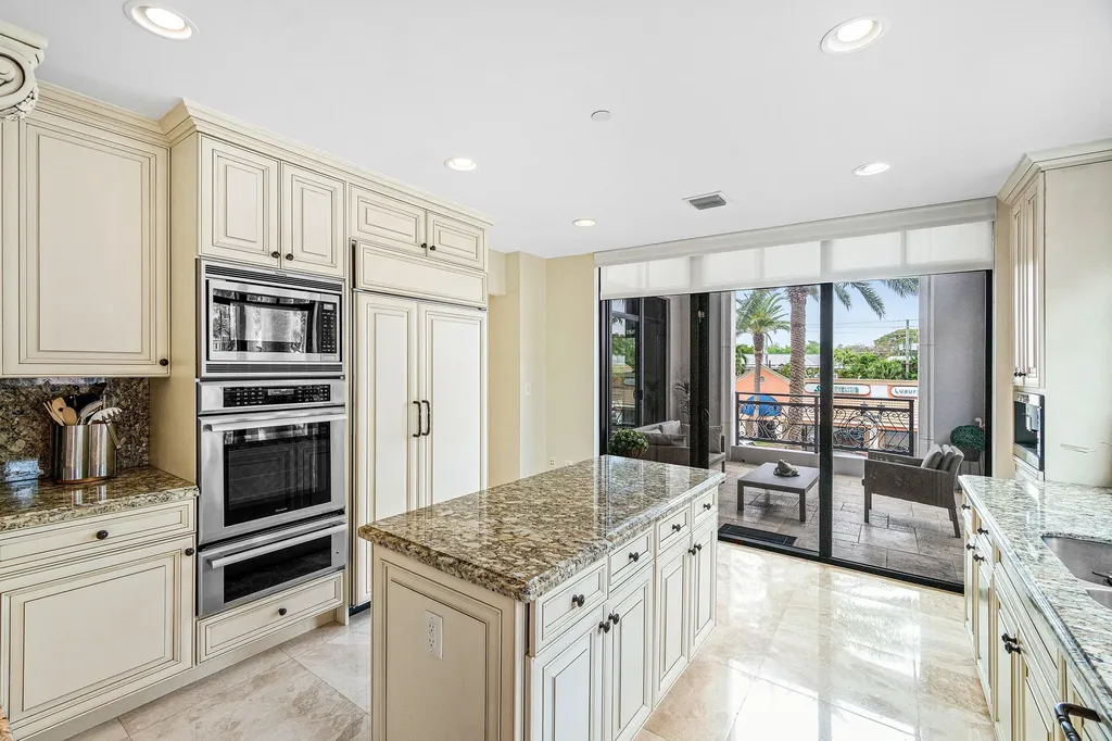 200 E Palmetto Park Road Boca Raton FL 33432
