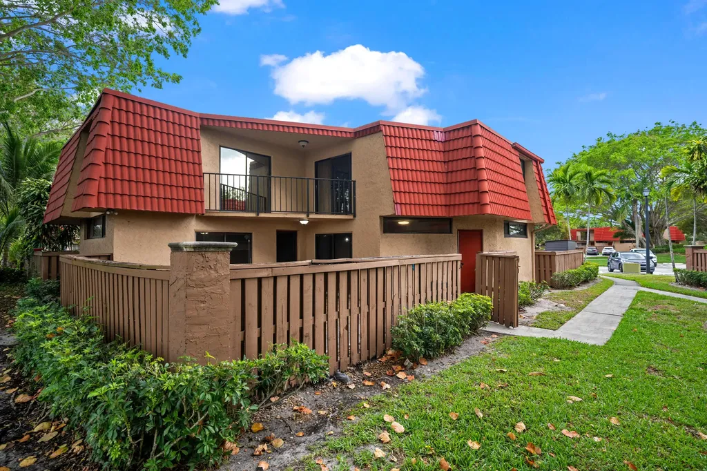 8237 Severn Drive Boca Raton FL 33433