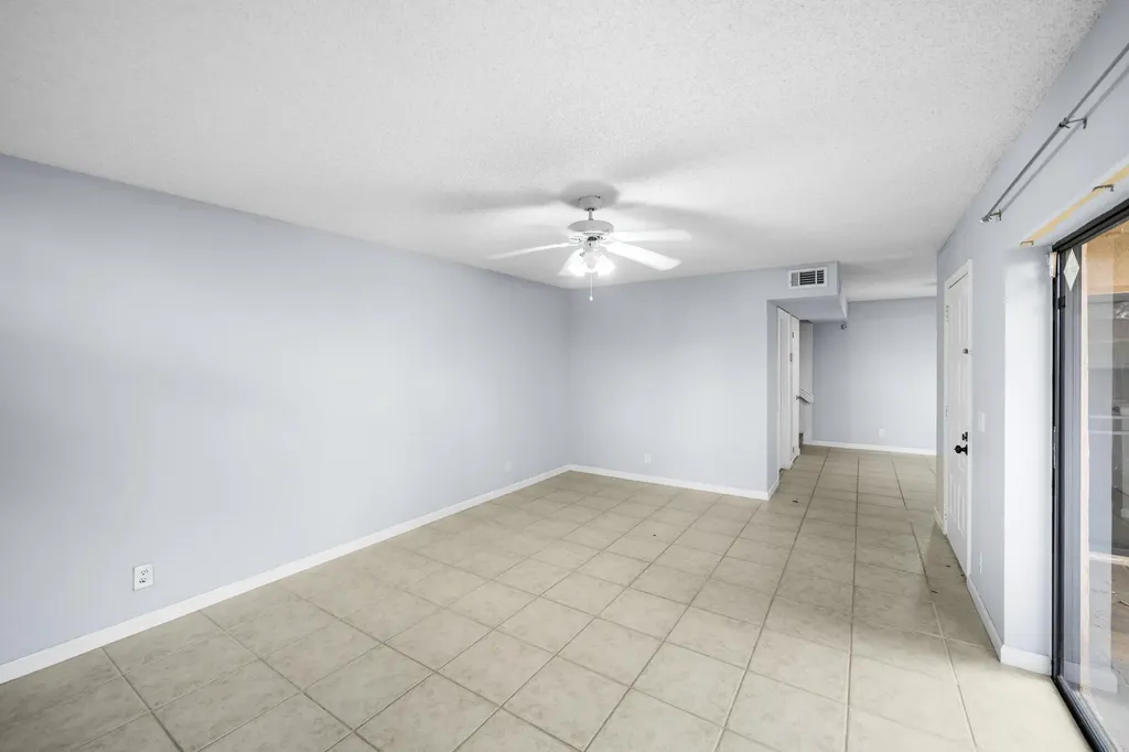 8237 Severn Drive Boca Raton FL 33433