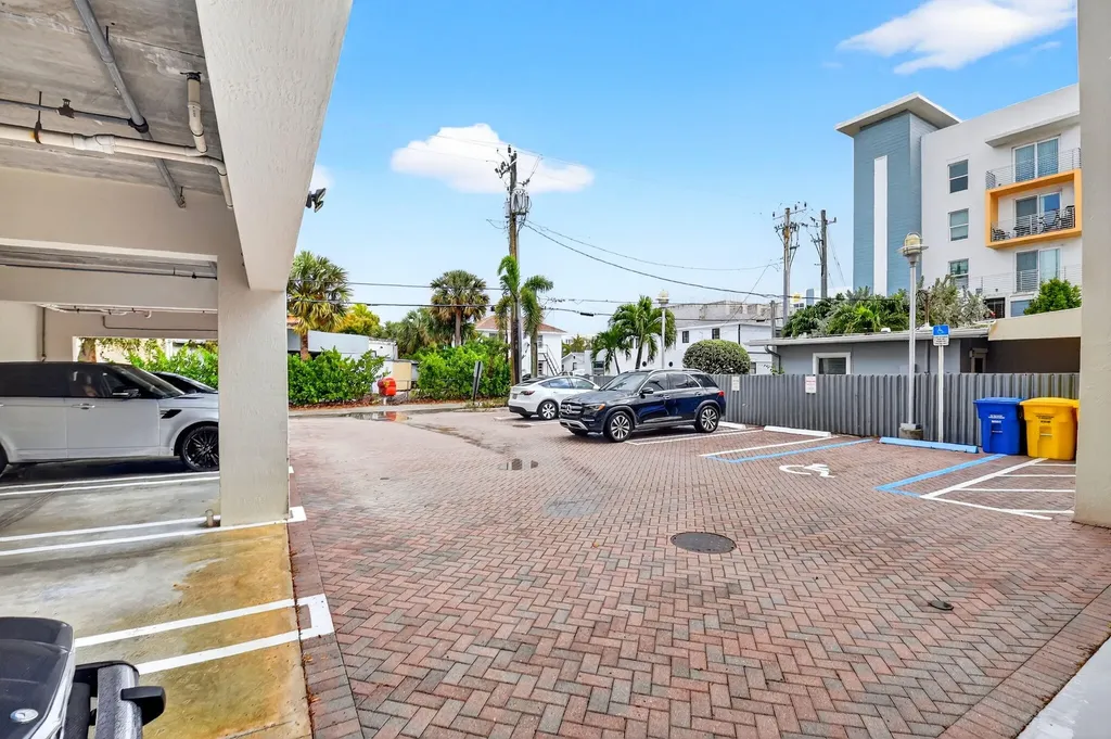 103 SE 4th Avenue Delray Beach FL 33483