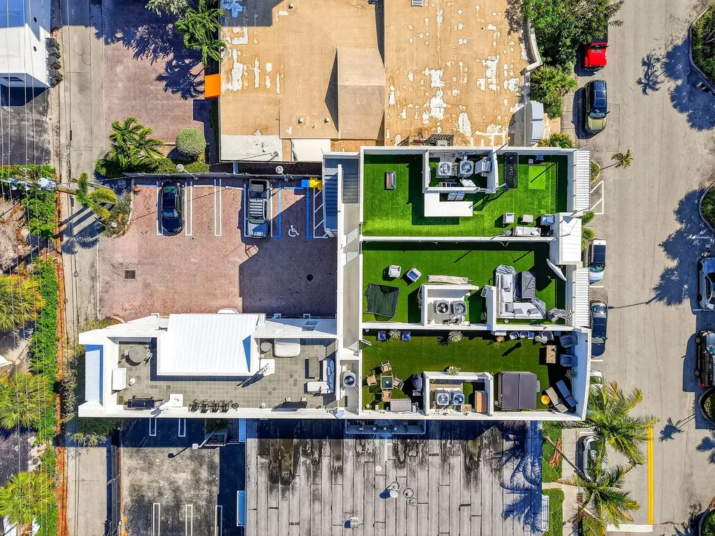 103 SE 4th Avenue Delray Beach FL 33483