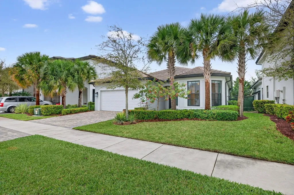 2455 Primrose Place Oakland Park FL 33309