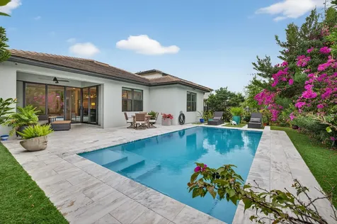 2455 Primrose Place Oakland Park FL 33309