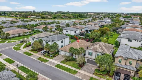 2455 Primrose Place Oakland Park FL 33309