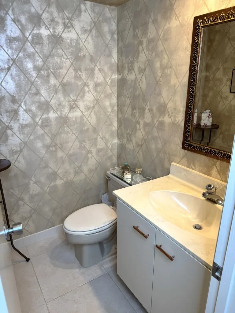 625 Oaks Drive Pompano Beach FL 33069