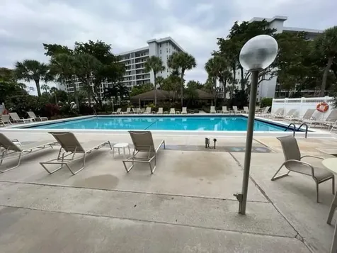 625 Oaks Drive Pompano Beach FL 33069