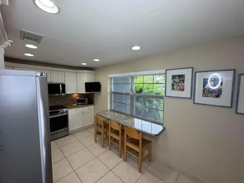 625 Oaks Drive Pompano Beach FL 33069