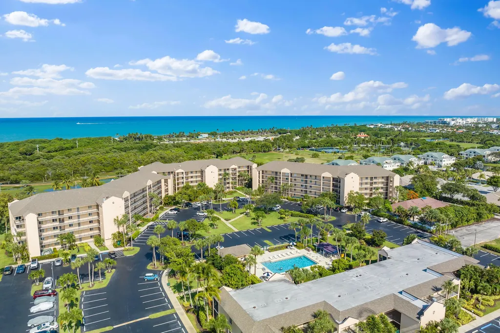 275 Palm Avenue Jupiter FL 33477