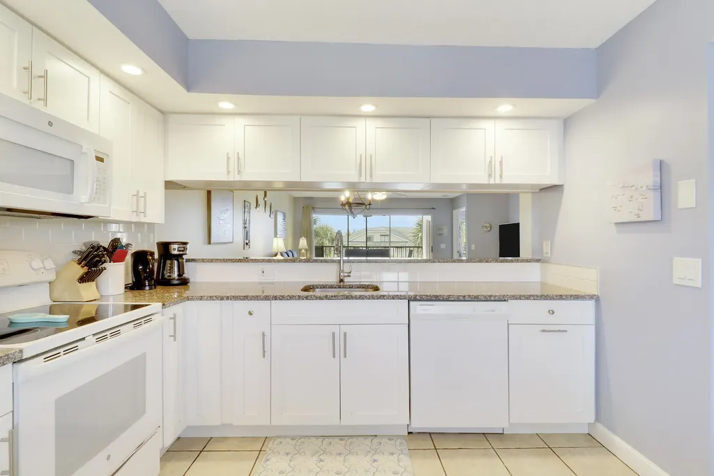 275 Palm Avenue Jupiter FL 33477