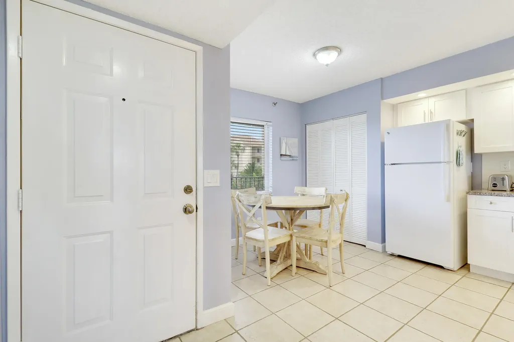 275 Palm Avenue Jupiter FL 33477
