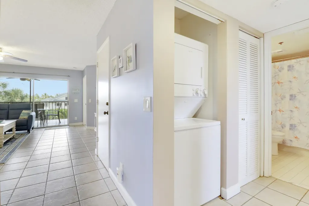 275 Palm Avenue Jupiter FL 33477