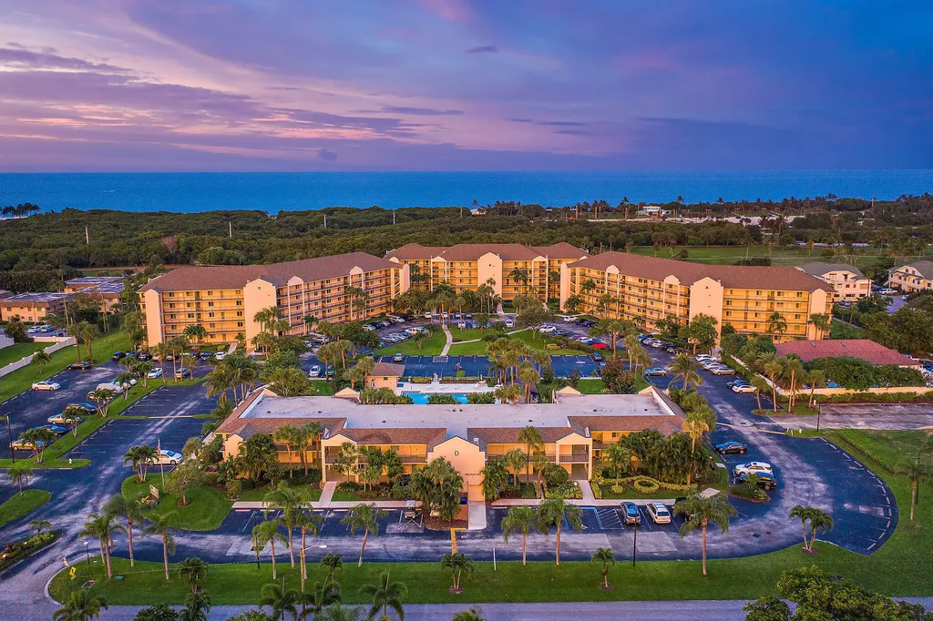 275 Palm Avenue Jupiter FL 33477