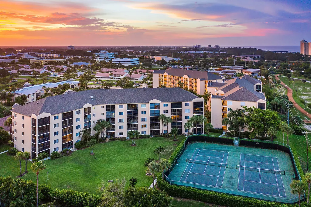 275 Palm Avenue Jupiter FL 33477