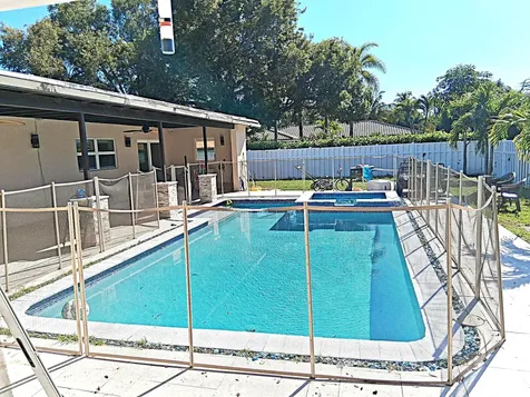 208 NW 91st Avenue Coral Springs FL 33071