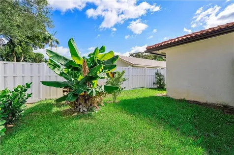 208 NW 91st Avenue Coral Springs FL 33071