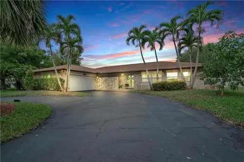 208 NW 91st Avenue Coral Springs FL 33071