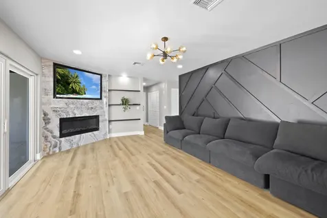 208 NW 91st Avenue Coral Springs FL 33071