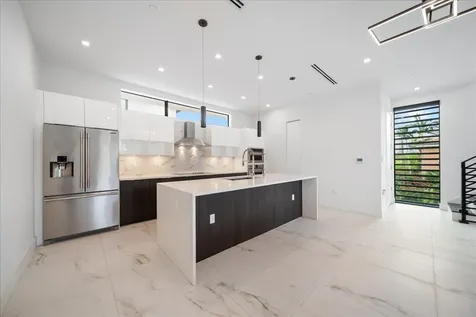 1052 N Victoria Park Road Fort Lauderdale FL 33304
