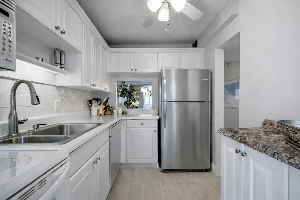 4500 N Federal Highway Lighthouse Point FL 33064