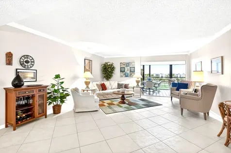 9165 SW 14th Street Boca Raton FL 33428