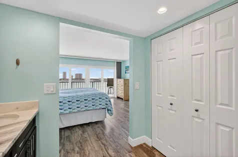 3040 Lake Shore Drive Riviera Beach FL 33404
