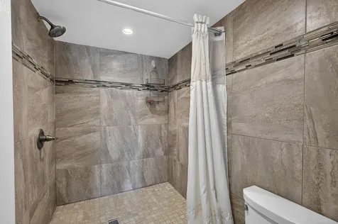 3040 Lake Shore Drive Riviera Beach FL 33404