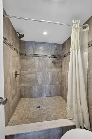 3040 Lake Shore Drive Riviera Beach FL 33404