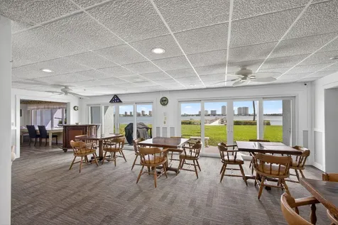 3040 Lake Shore Drive Riviera Beach FL 33404