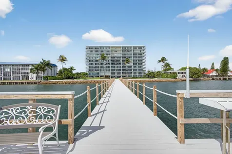 3040 Lake Shore Drive Riviera Beach FL 33404