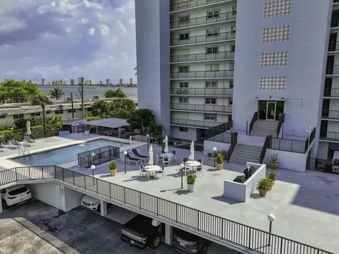 3040 Lake Shore Drive Riviera Beach FL 33404