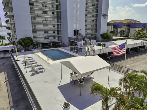3040 Lake Shore Drive Riviera Beach FL 33404