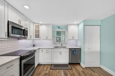 3040 Lake Shore Drive Riviera Beach FL 33404