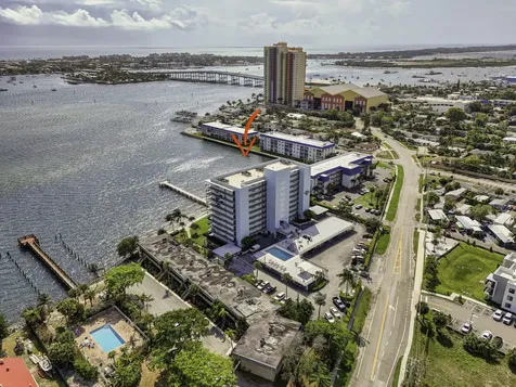 3040 Lake Shore Drive Riviera Beach FL 33404