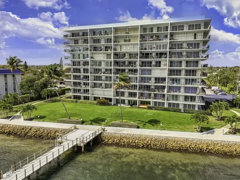 3040 Lake Shore Drive Riviera Beach FL 33404