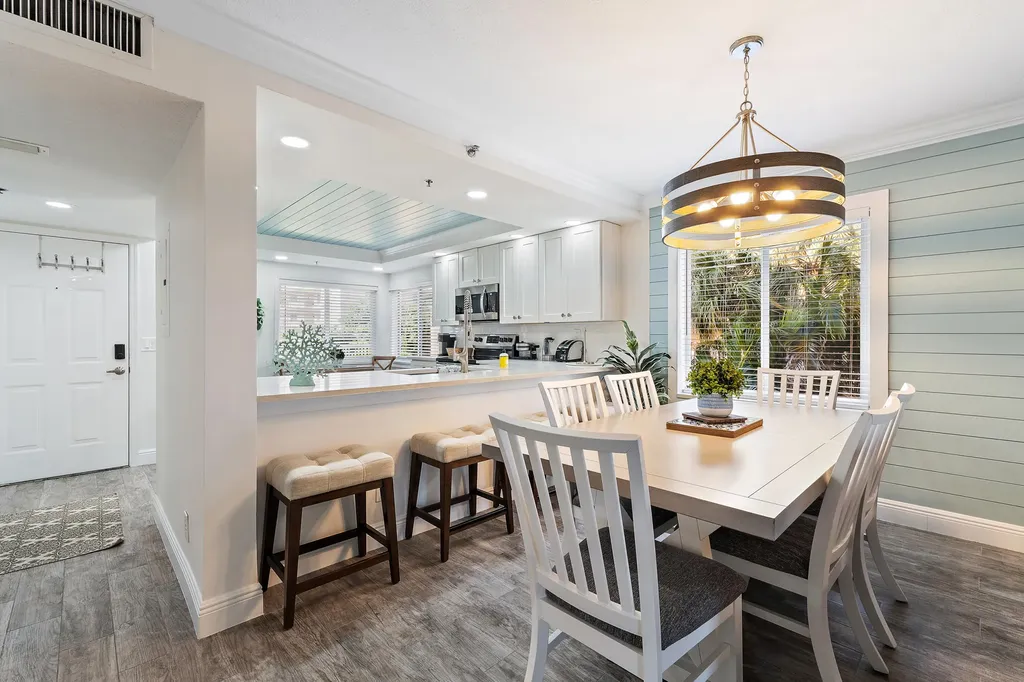 275 Palm Avenue Jupiter FL 33477