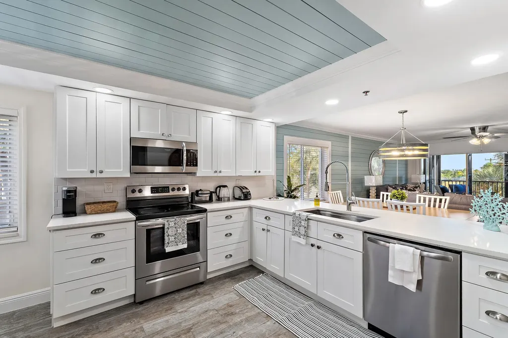275 Palm Avenue Jupiter FL 33477