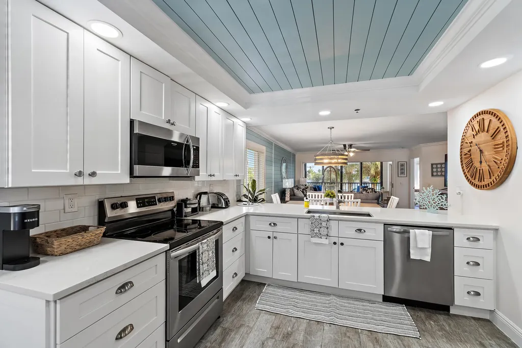 275 Palm Avenue Jupiter FL 33477