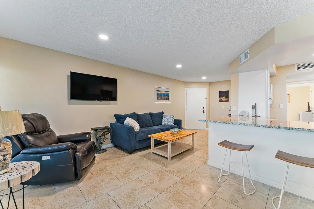 1605 S Us Highway 1 Jupiter FL 33477