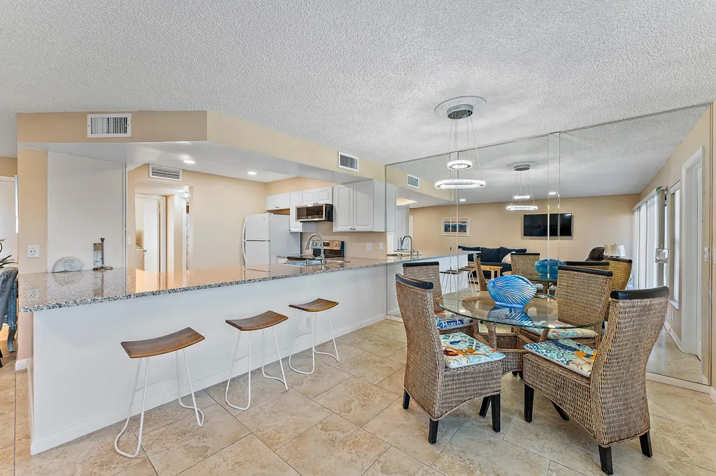 1605 S Us Highway 1 Jupiter FL 33477