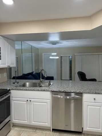 1605 S Us Highway 1 Jupiter FL 33477