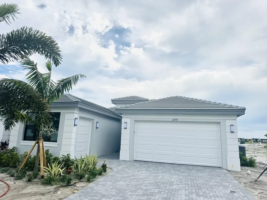 12292 SW Compass Point Drive Port St Lucie FL 34987