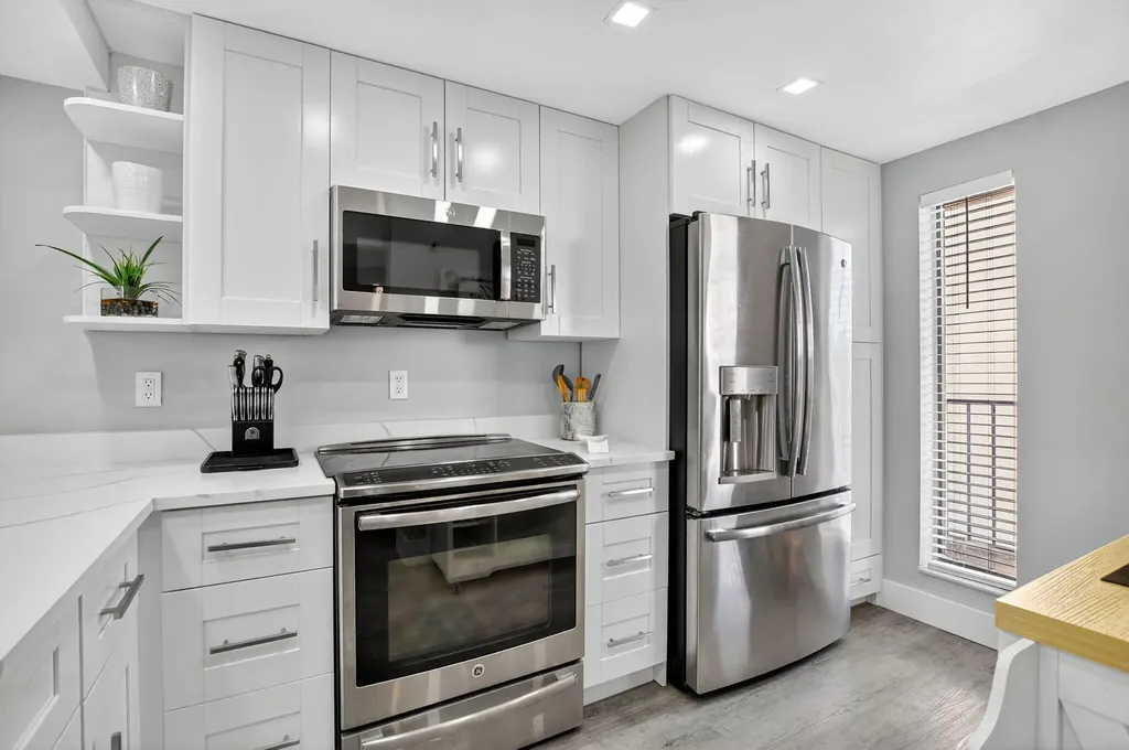 20 Royal Palm Way Boca Raton FL 33432