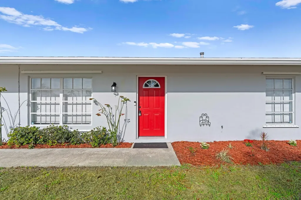 850 SW Goodrich Street Port St Lucie FL 34983