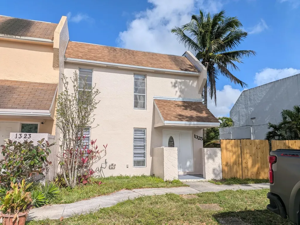 1325 Silverado Drive North Lauderdale FL 33068