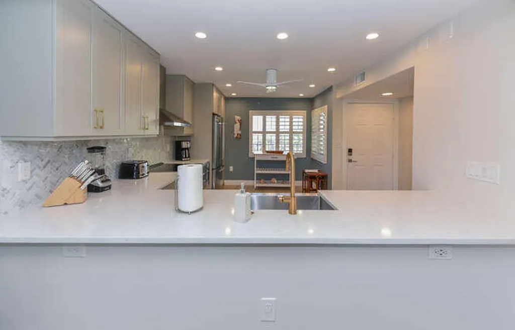 275 Palm Avenue Jupiter FL 33477
