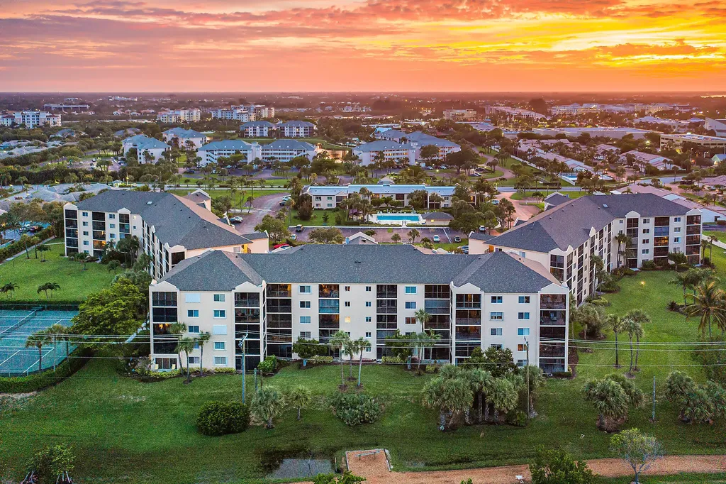 275 Palm Avenue Jupiter FL 33477
