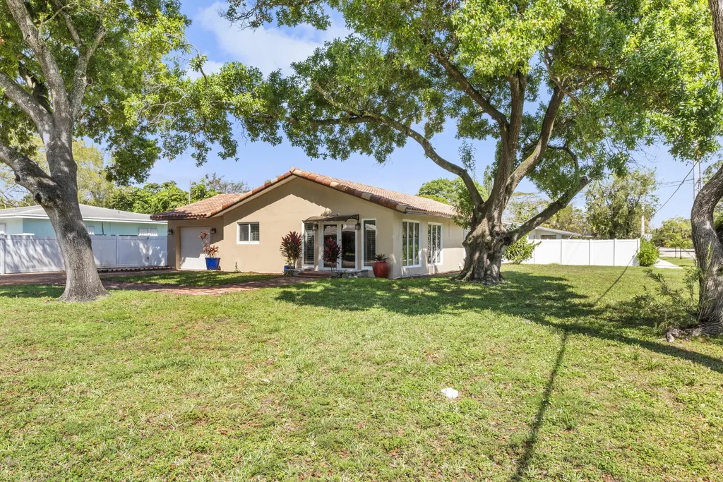 1255 SW 15th Avenue Fort Lauderdale FL 33312