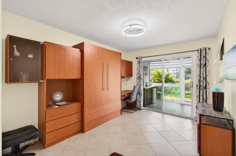 1121 Cambridge F Deerfield Beach FL 33442