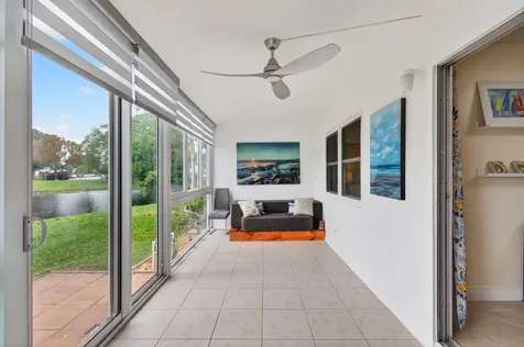 1121 Cambridge F Deerfield Beach FL 33442