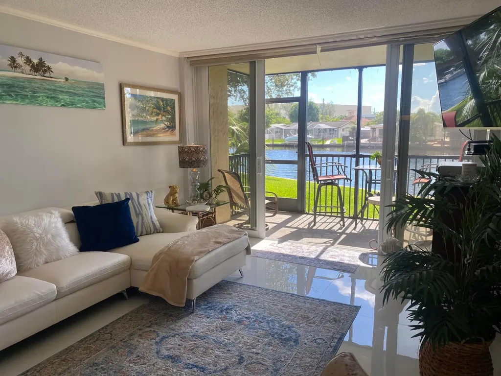 14 Royal Palm Way Boca Raton FL 33432